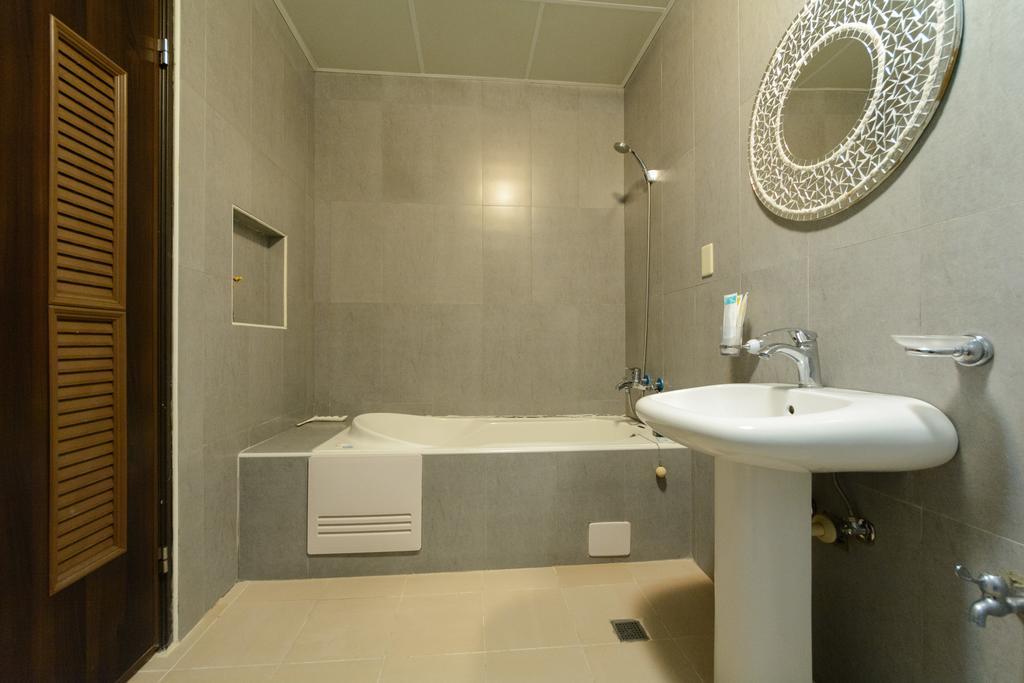 Bali House Apartment Hualien City Exterior photo